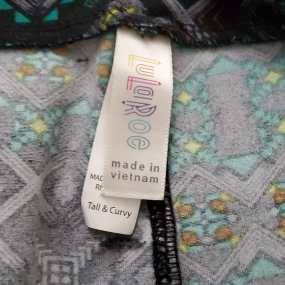 Lularoe TC leggings - Picture 2 of 3